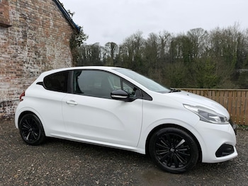 Peugeot 208 feature image