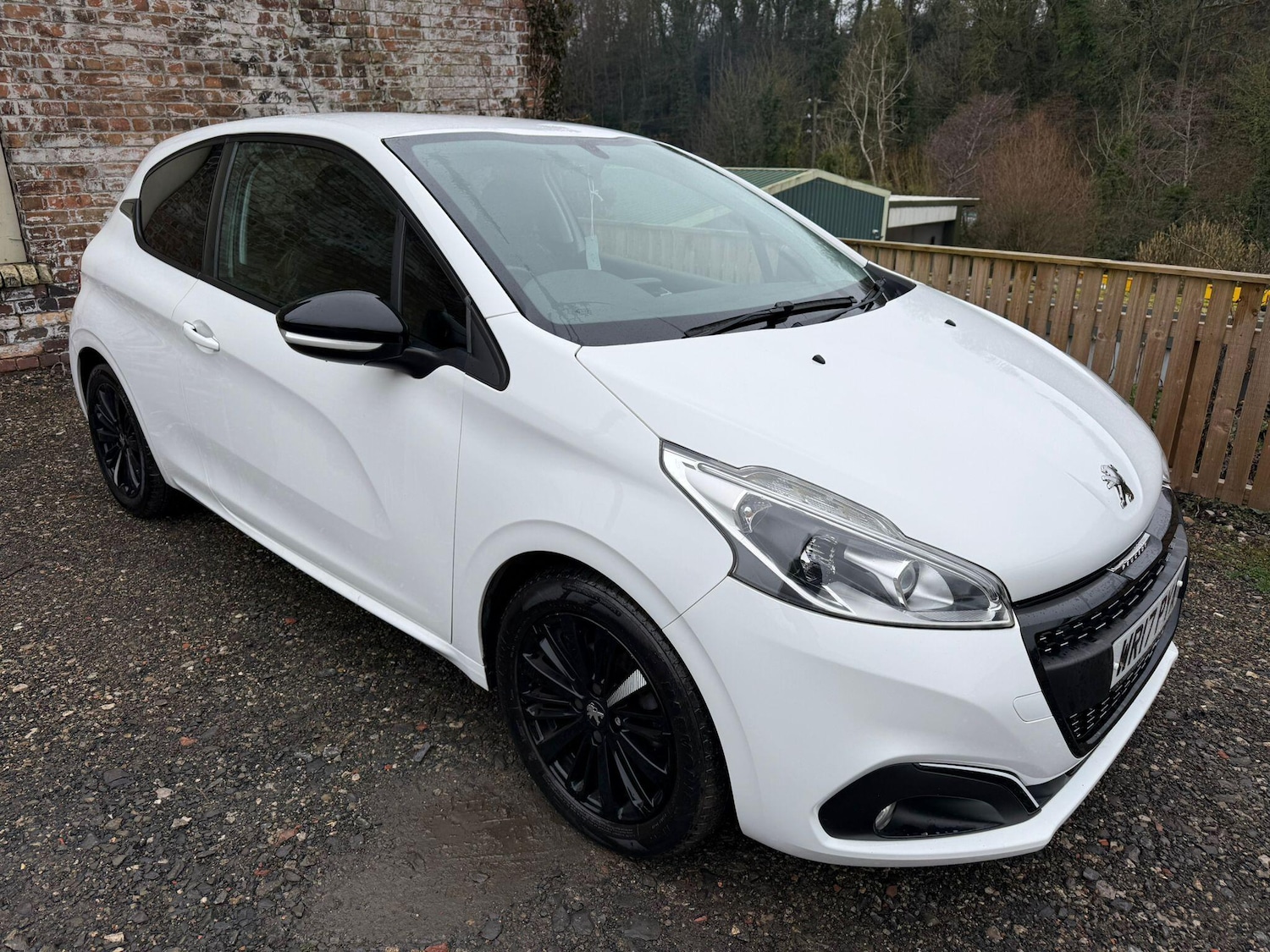 Used Peugeot 208 2017 for sale - 77537752: Photo 2