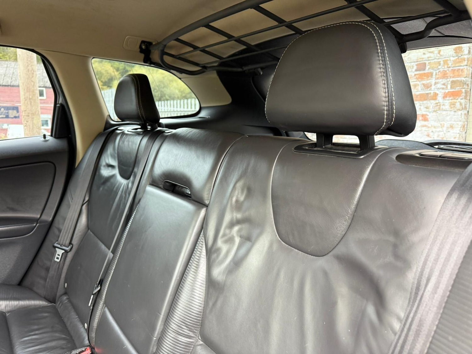 Used Volvo XC60 2011 for sale - 76122252: Photo 14