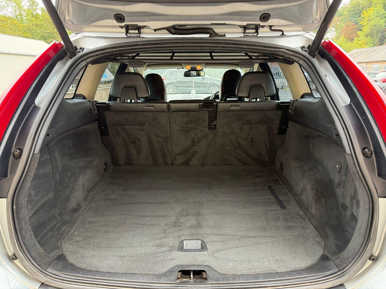 Used Volvo XC60 2011 for sale - 76122252: Photo 42