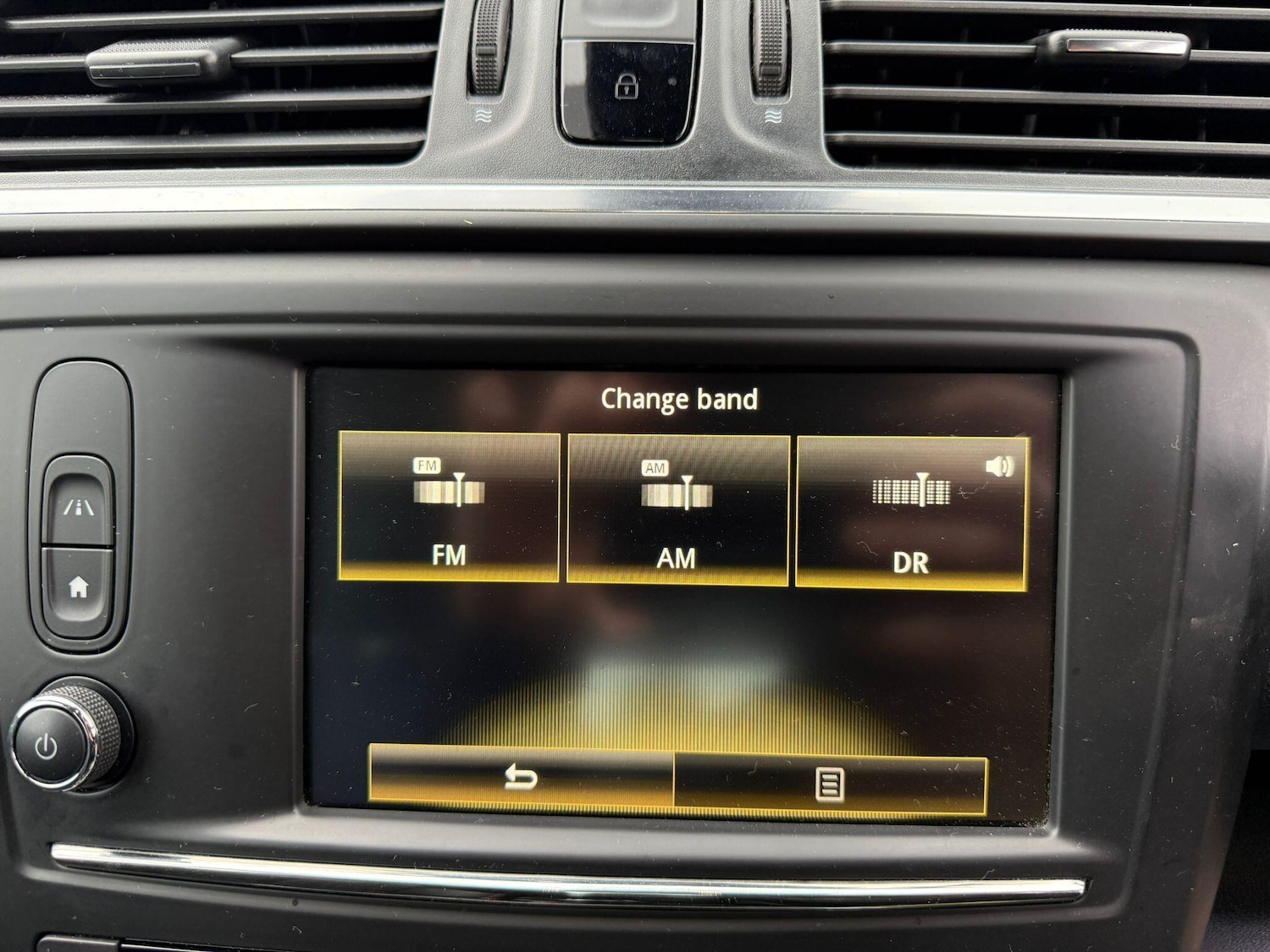 Used Renault Kadjar 2016 for sale - 77291147: Photo 32