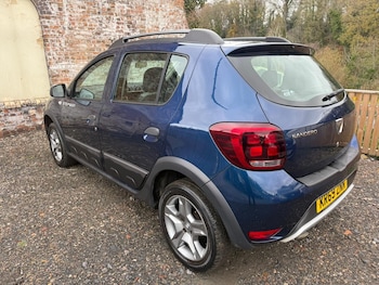 Used Dacia Sandero Stepway 2019 for sale - 76728093: Photo