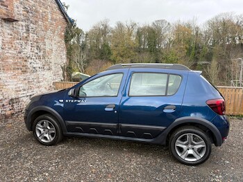 Used Dacia Sandero Stepway 2019 for sale - 76728093: Photo