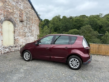 Used Renault Scenic 2012 for sale - 75430456: Photo