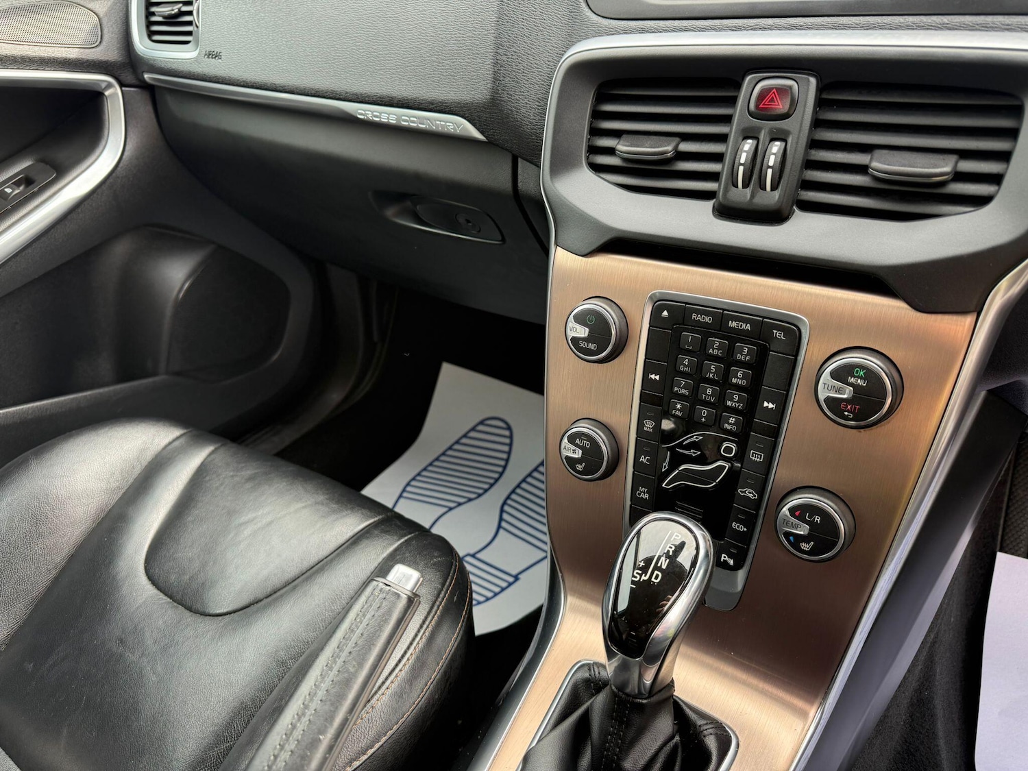 Used Volvo V40 Cross Country 2016 for sale - 78018903: Photo 14