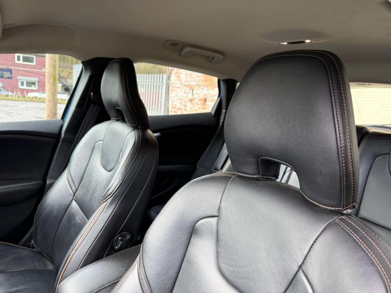 Used Volvo V40 Cross Country 2016 for sale - 78018903: Photo 19