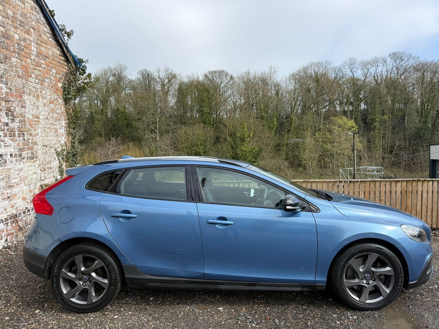 Used Volvo V40 Cross Country 2016 for sale - 78018903: Photo 9