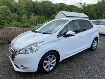 Used Peugeot 208 2014 for sale - 78548736: Photo