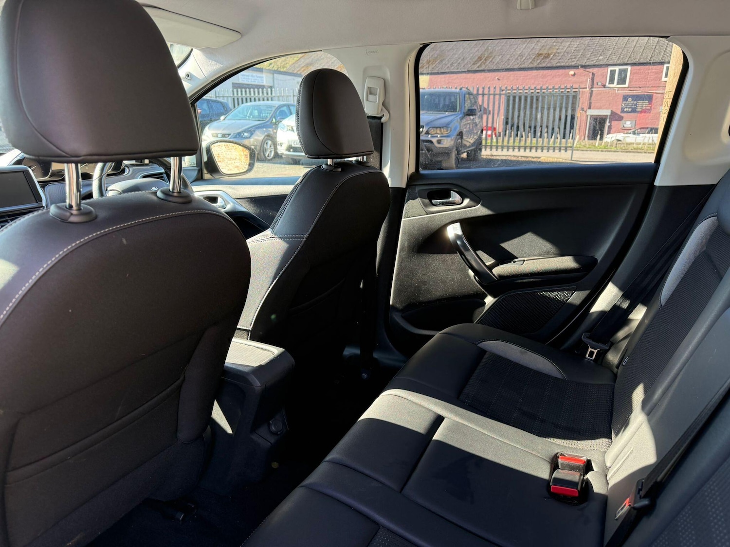 Used Peugeot 2008 2018 for sale - 77957470: Photo 16