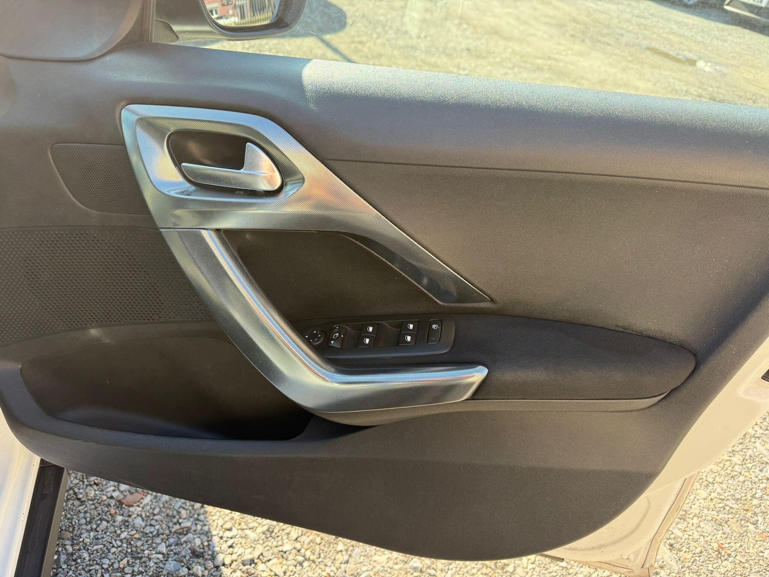 Used Peugeot 2008 2018 for sale - 77957470: Photo 27