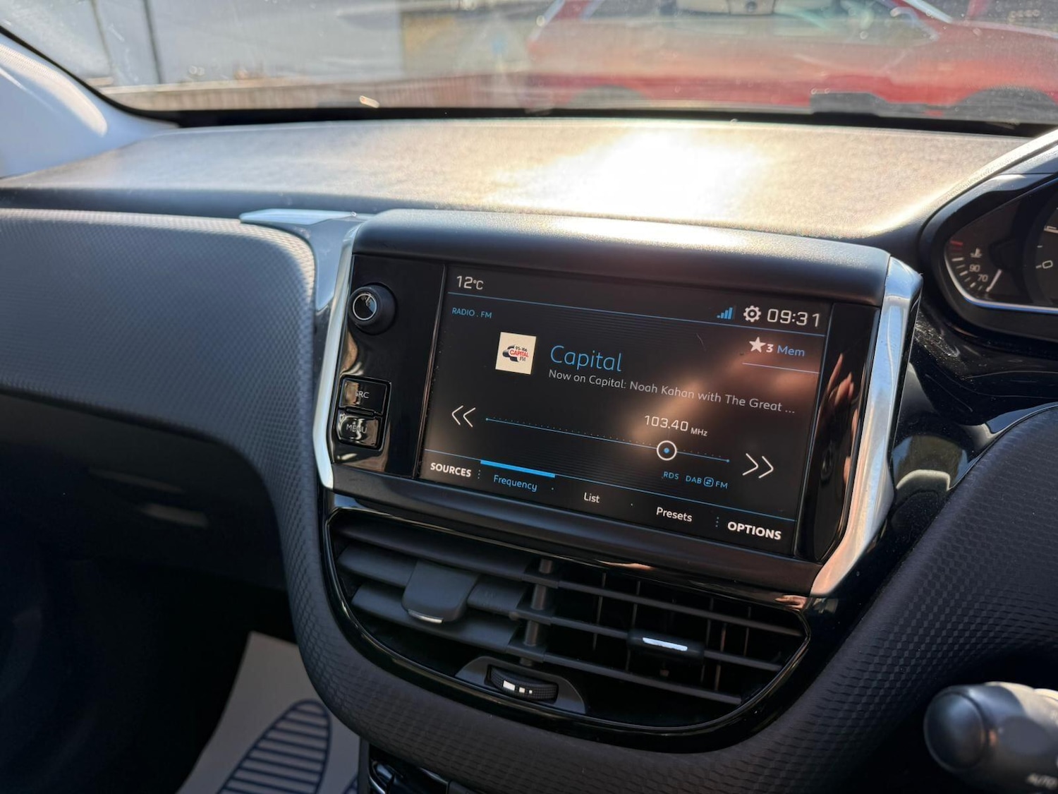 Used Peugeot 2008 2018 for sale - 77957470: Photo 32