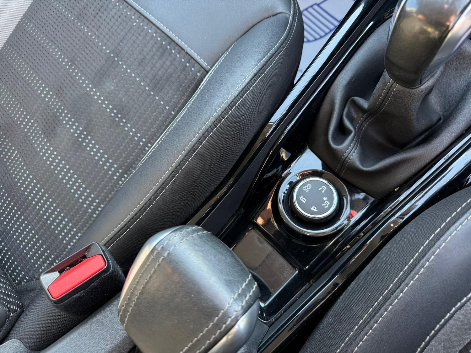 Used Peugeot 2008 2018 for sale - 77957470: Photo 35