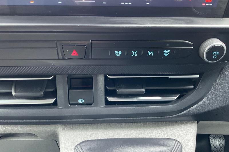 Used Ford Transit Custom 2025 for sale - 77785367: Photo 31