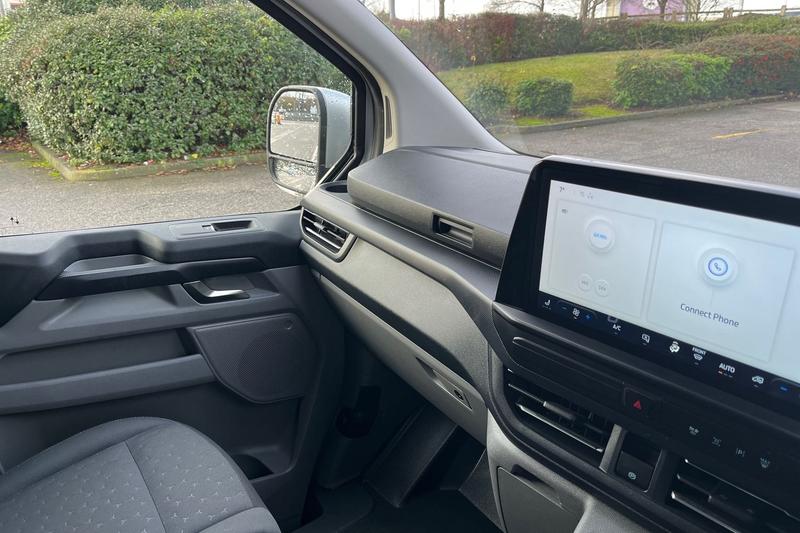 Used Ford Transit Custom 2024 for sale - 76966165: Photo 32