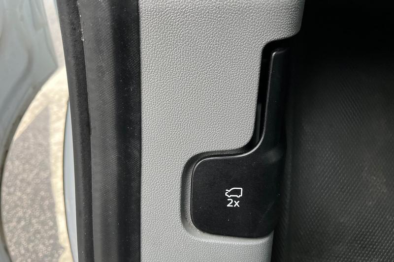 Used Ford Transit Custom for sale - 76803388: Photo 16