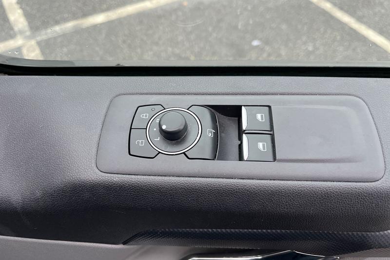 Used Ford Transit Custom for sale - 76803388: Photo 24