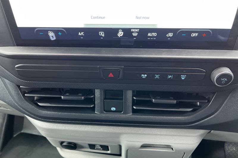 Used Ford Transit Custom 2024 for sale - 76327723: Photo 33