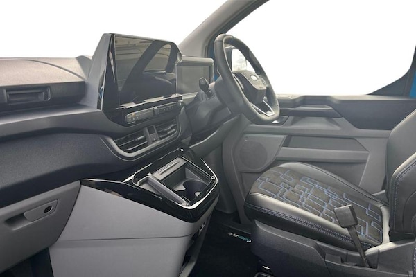 Used Ford E-Transit 2024 for sale - 74663947: Photo 4