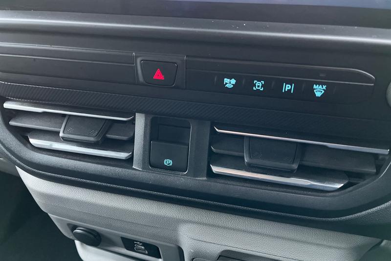 Used Ford Transit Custom 2025 for sale - 77152195: Photo 30