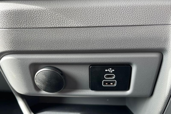 Used Ford E-Transit 2024 for sale - 76266099: Photo 27