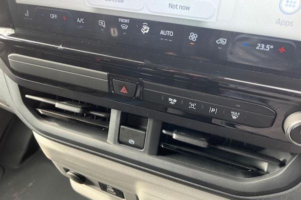 Used Ford E-Transit 2024 for sale - 76266099: Photo 33