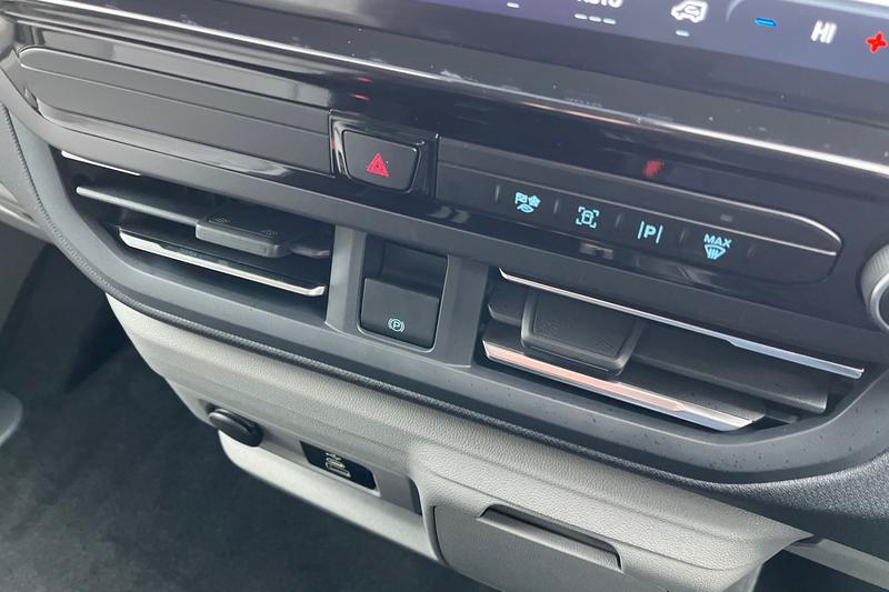 Used Ford Tourneo Custom 2025 for sale - 77116755: Photo 27