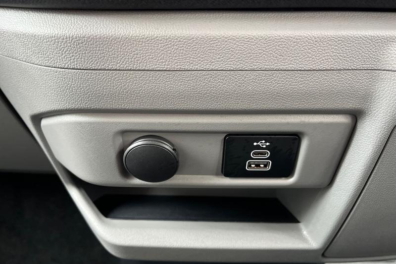 Used Ford Tourneo Custom 2025 for sale - 77116755: Photo 28