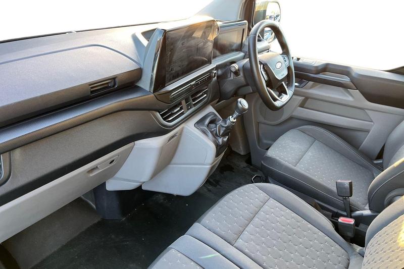 Used Ford Transit Custom 2024 for sale - 76710239: Photo 4
