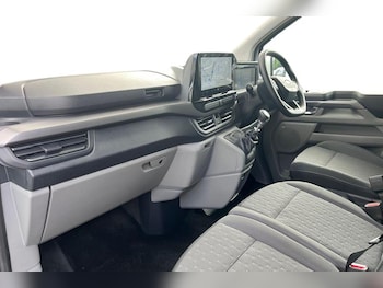 Used Ford Tourneo Custom 2025 for sale - 75407021: Photo