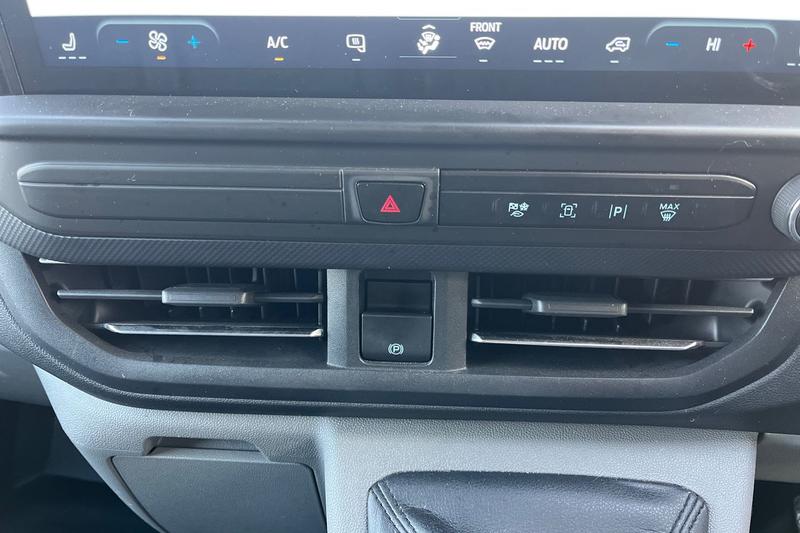 Used Ford Transit Custom 2025 for sale - 76835716: Photo 32