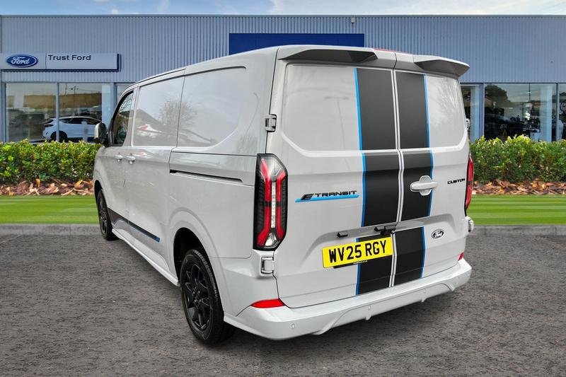 Used Ford Transit Custom 2025 for sale - 77187078: Photo 2