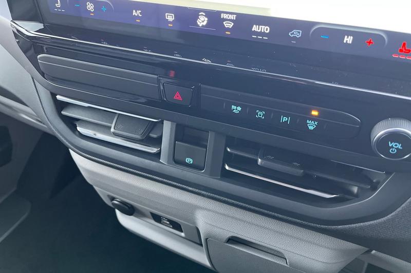 Used Ford Tourneo Custom 2025 for sale - 77354535: Photo 29