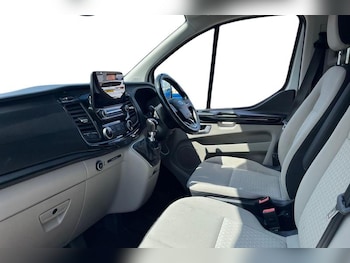 Used Ford Tourneo Custom 2020 for sale - 75412851: Photo