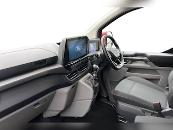 Used Ford Tourneo Custom 2024 for sale - 77339824: Photo