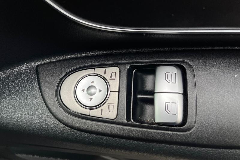 Used Mercedes-Benz Vito 2023 for sale - 76273840: Photo 21