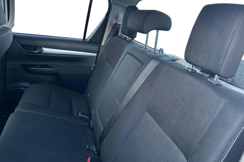 Used Toyota Hilux 2023 for sale - 76803389: Photo 13