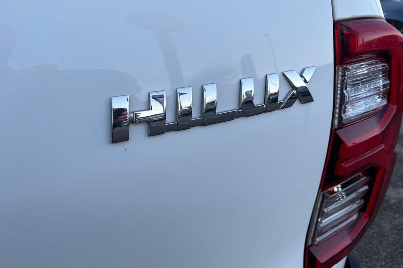 Used Toyota Hilux 2023 for sale - 76803389: Photo 20