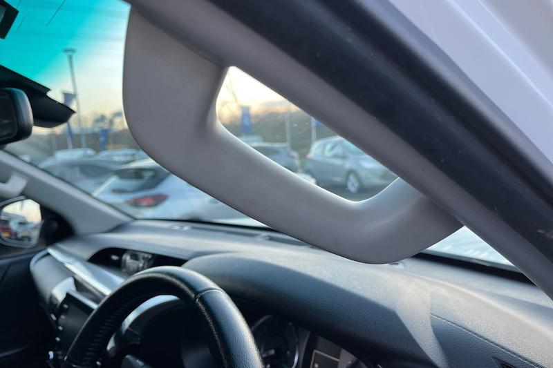 Used Toyota Hilux 2023 for sale - 76803389: Photo 25