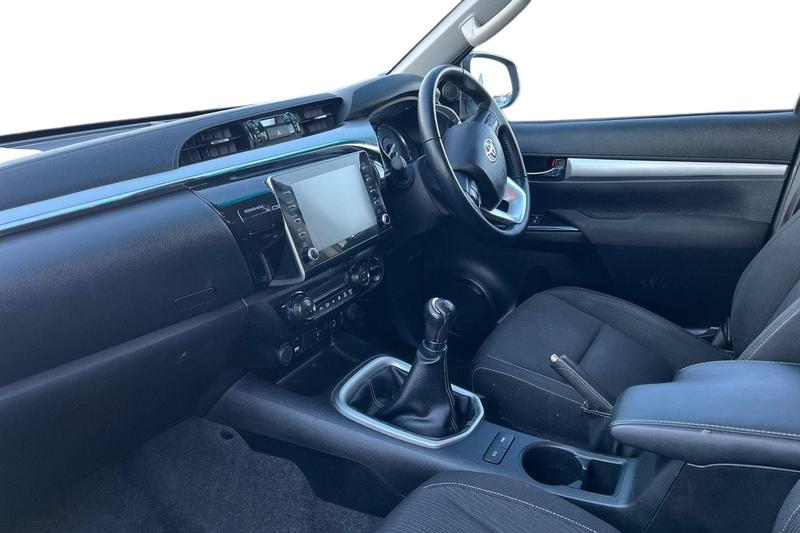 Used Toyota Hilux 2023 for sale - 76803389: Photo 4