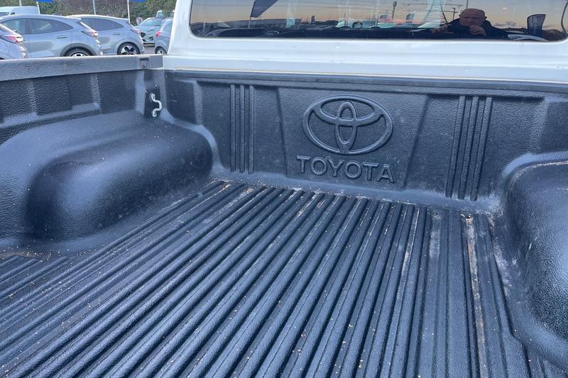 Used Toyota Hilux 2023 for sale - 76803389: Photo 5