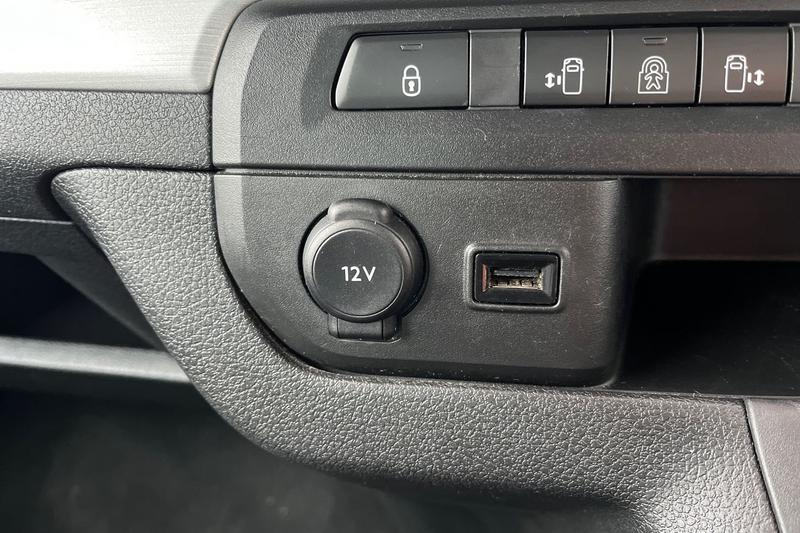Used Vauxhall Vivaro 2022 for sale - 76302641: Photo 35