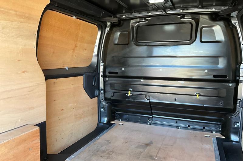 Used Vauxhall Vivaro 2022 for sale - 78028695: Photo 4