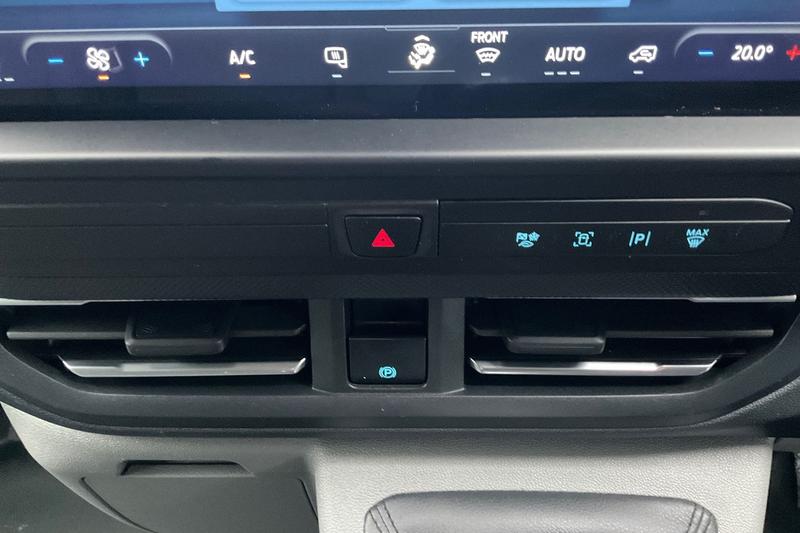 Used Ford Transit Custom 2024 for sale - 78042885: Photo 31