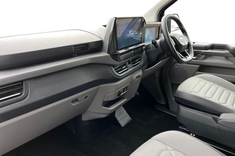 Used Ford Tourneo Custom 2025 for sale - 77124146: Photo 4