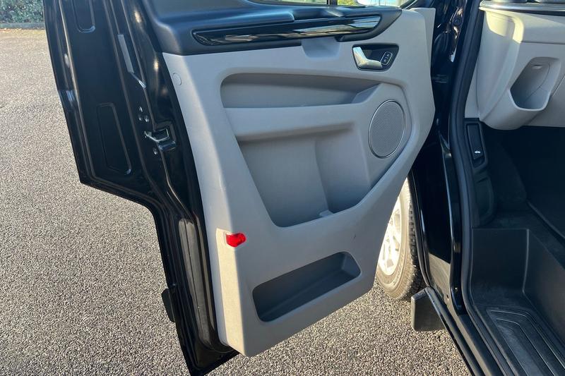 Used Ford Tourneo Custom 2022 for sale - 76568476: Photo 17