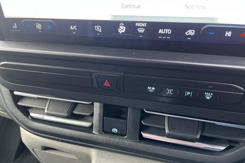 Used Ford Transit Custom 2024 for sale - 77148137: Photo 28