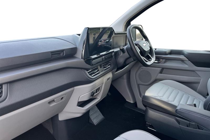 Used Ford Tourneo Custom 2025 for sale - 77354534: Photo 4