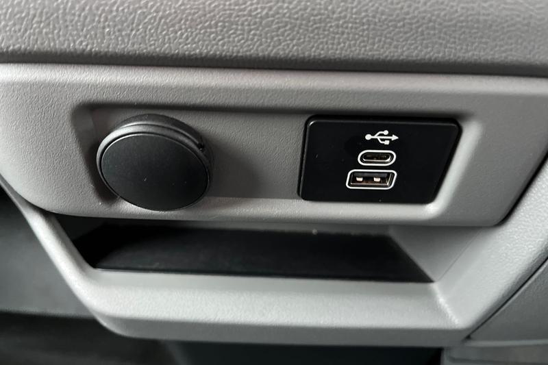 Used Ford E-Transit 2024 for sale - 74396944: Photo 30