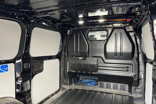 Used Ford E-Transit 2024 for sale - 74396944: Photo 5