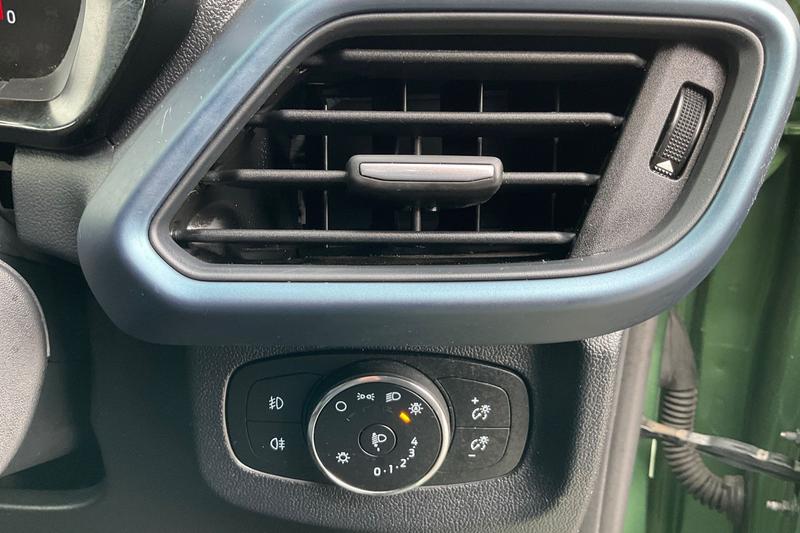 Used Ford Transit Courier 2024 for sale - 77848583: Photo 24